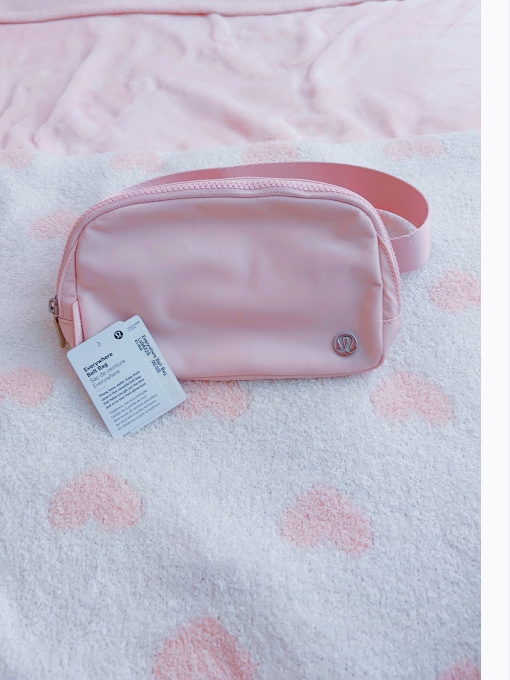 lululemon Everywhere Belt Bag - Flush Pink
